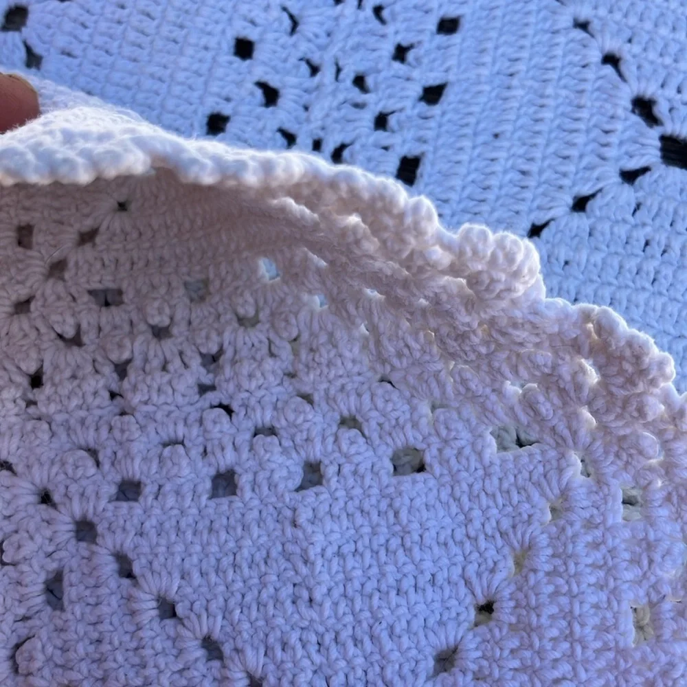 White Crochet heavy rectangular Tablecloth 37 x 44” vintage